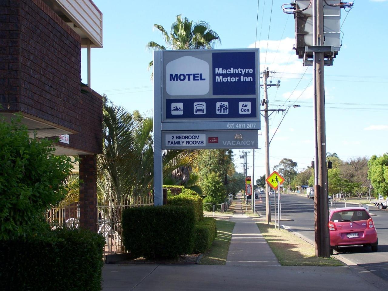 גונדיווינדי Macintyre Motor Inn מראה חיצוני תמונה